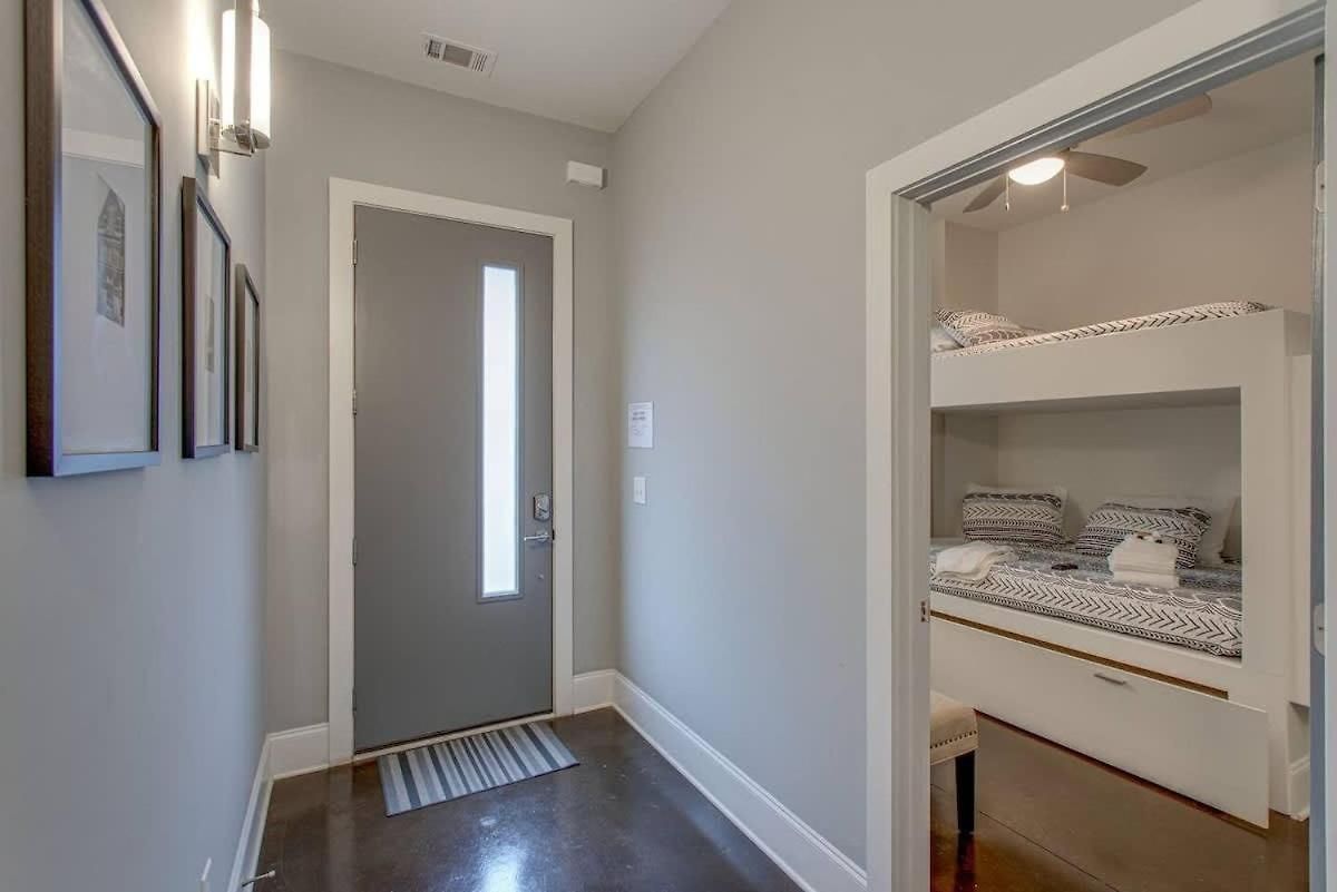 Holiday home Two Homes - Accommodates 24 Guests Nashville
