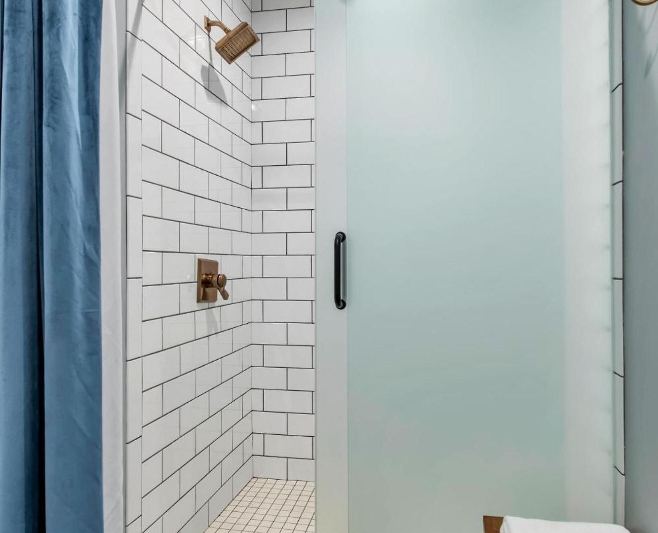Modern 6br By Maddox