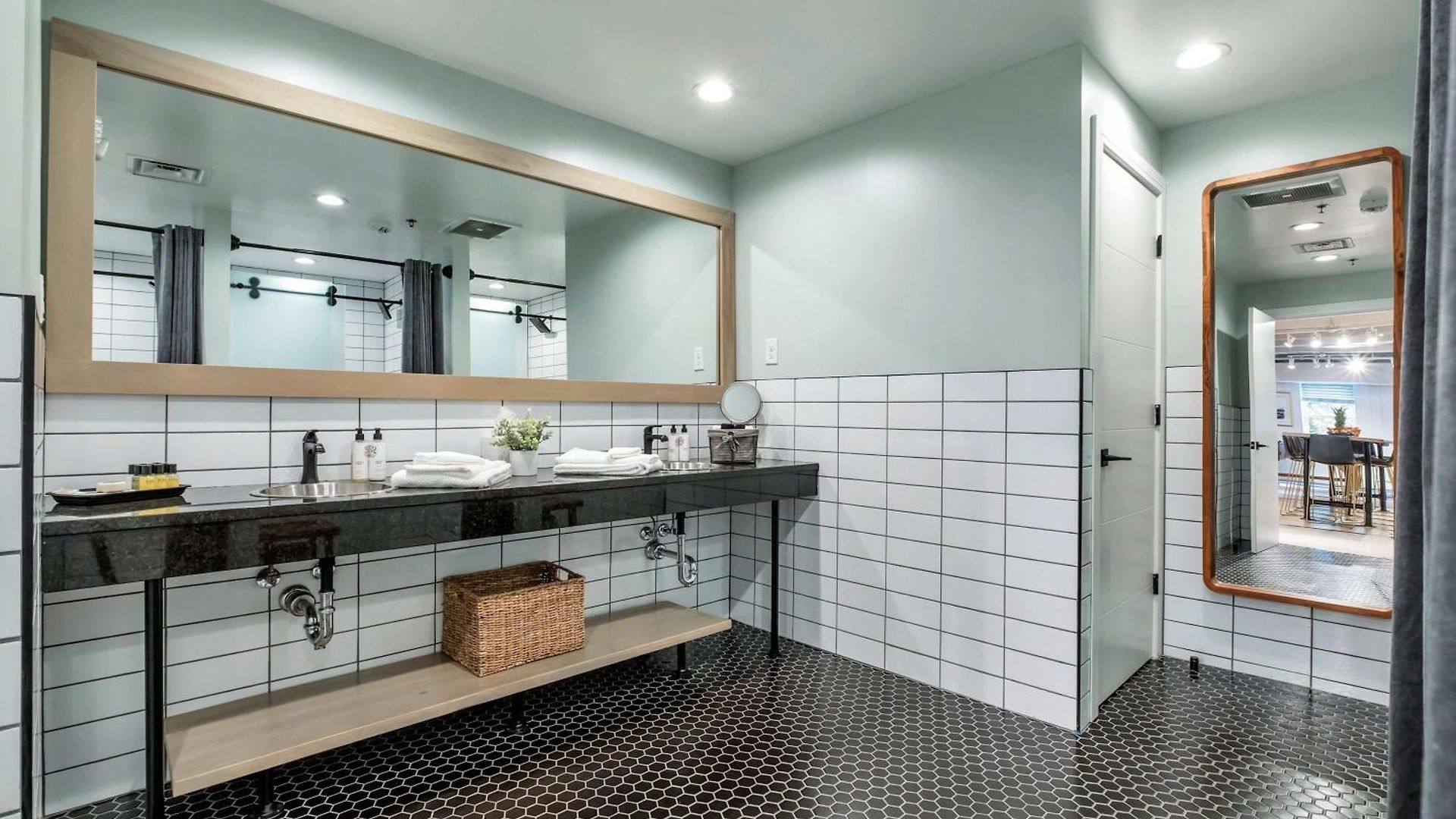 Hangover Easy 6br By Maddox Apartment