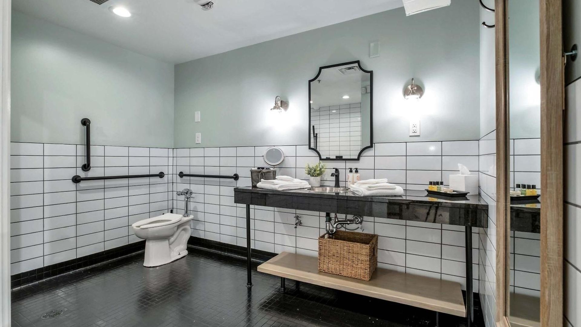 Apartment Hangover Easy 6br By Maddox Nashville