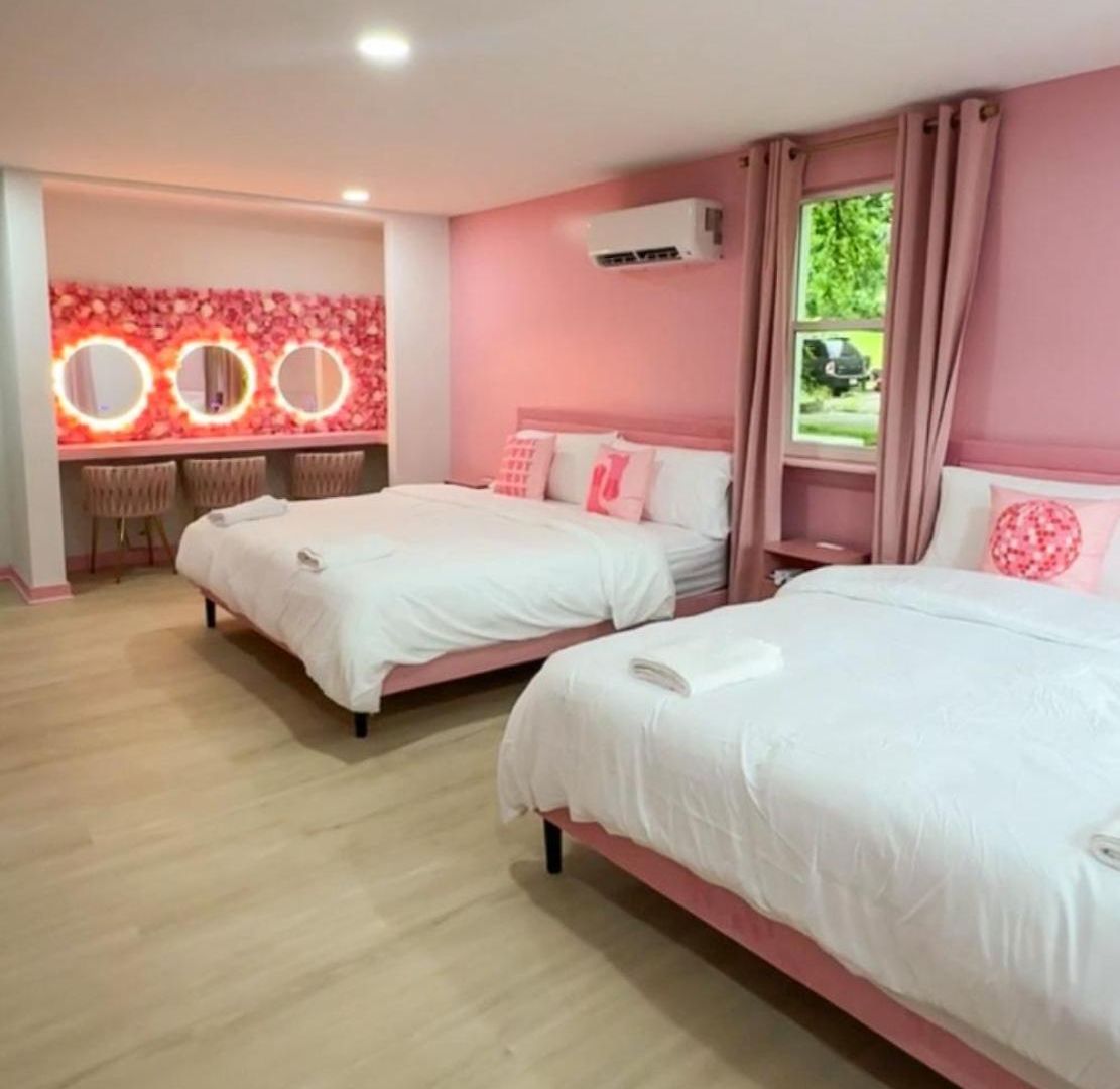 Holiday home Pink - Girls' Trip, 12 Min To Broadway *