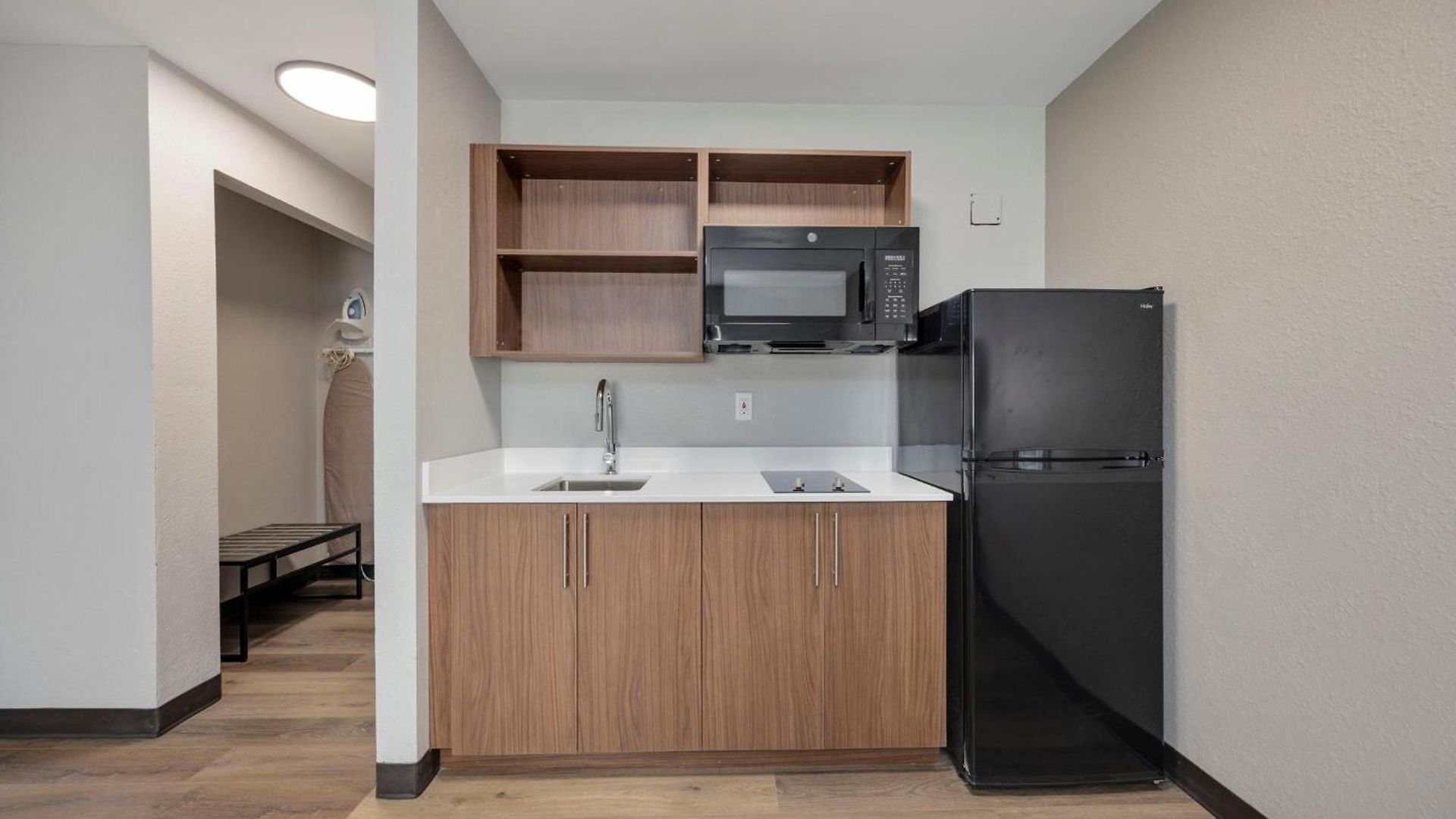 Homestay Suites