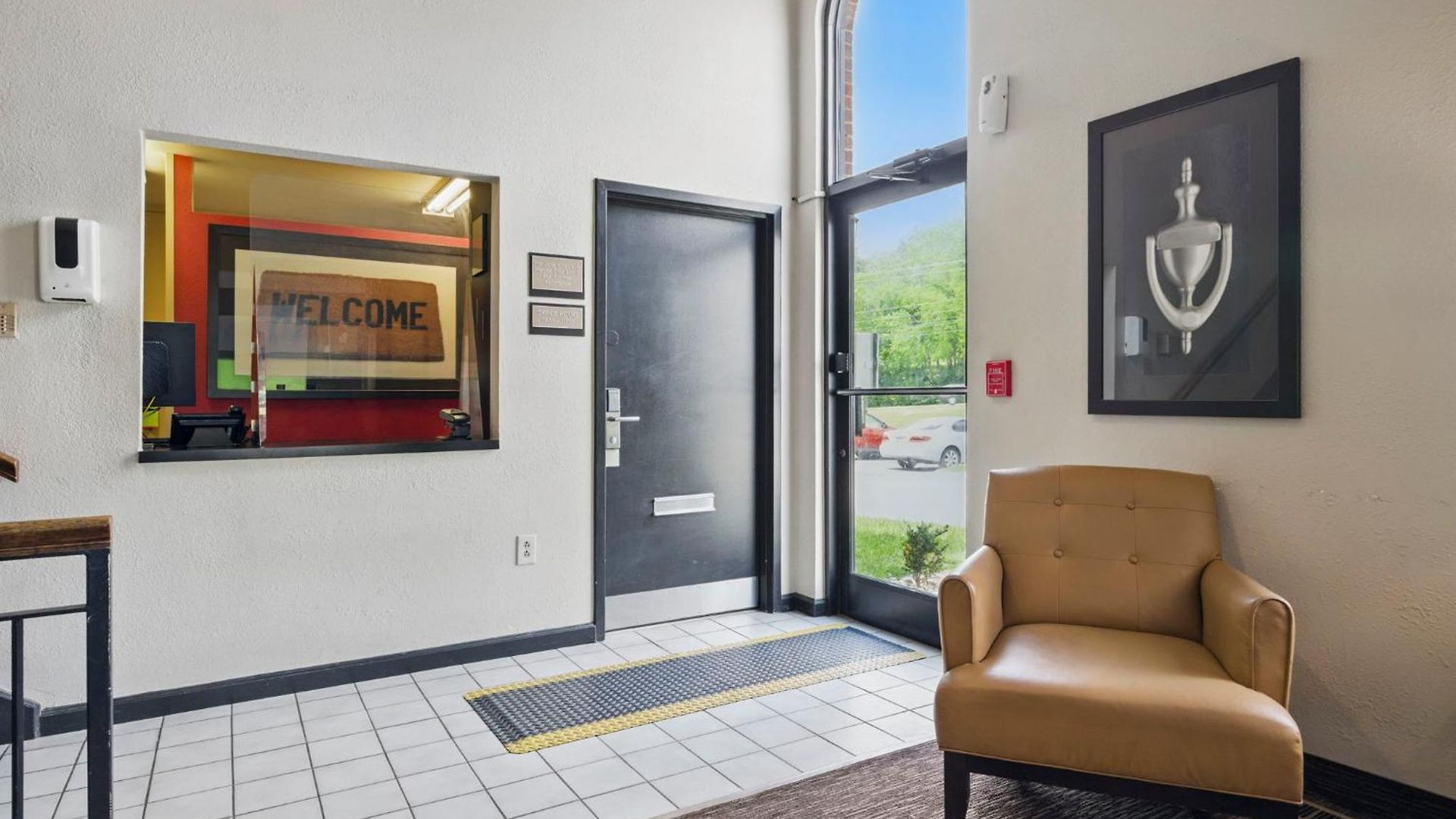 Homestay Suites Hotel