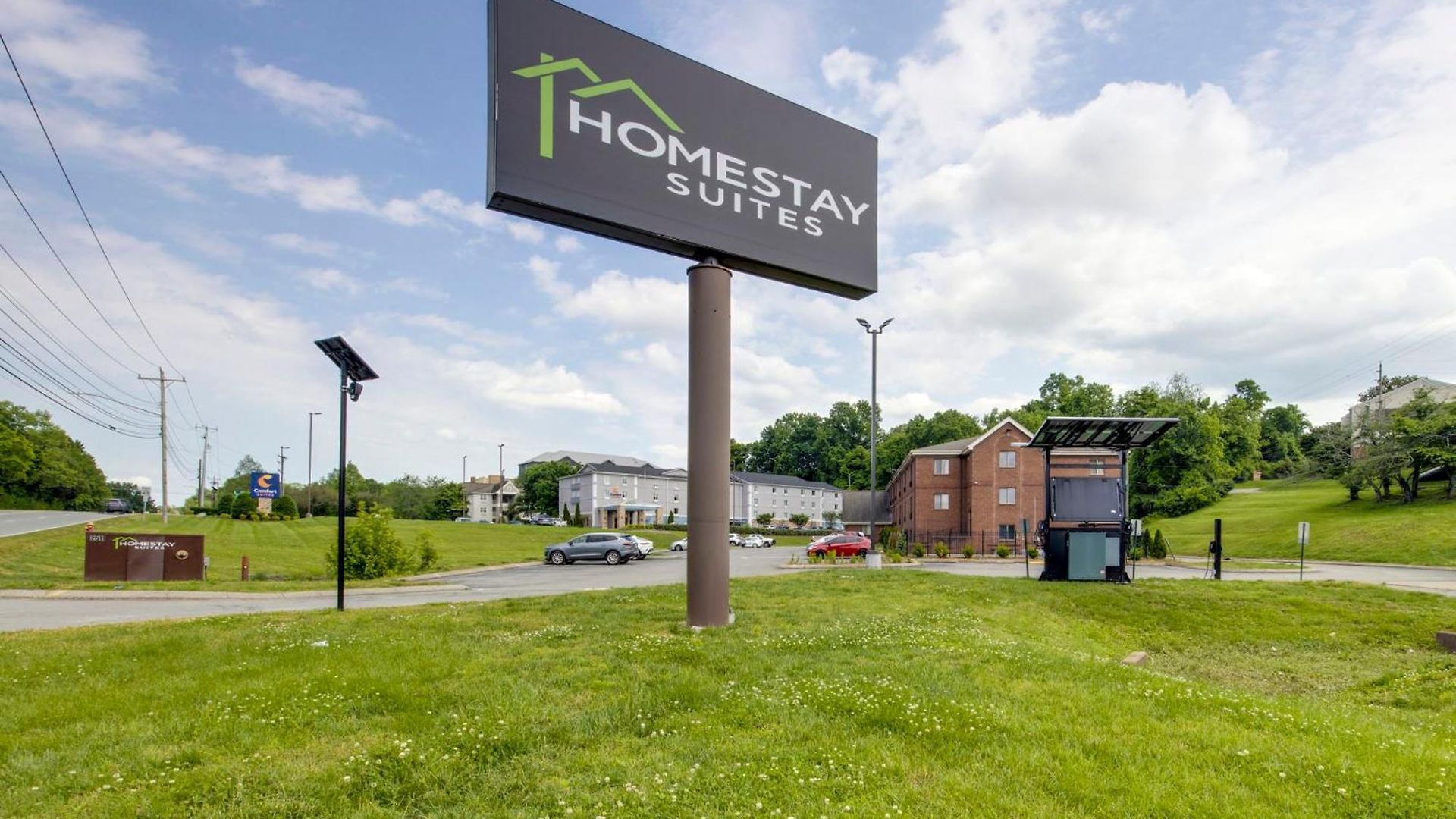 Homestay Suites Hotel 2*