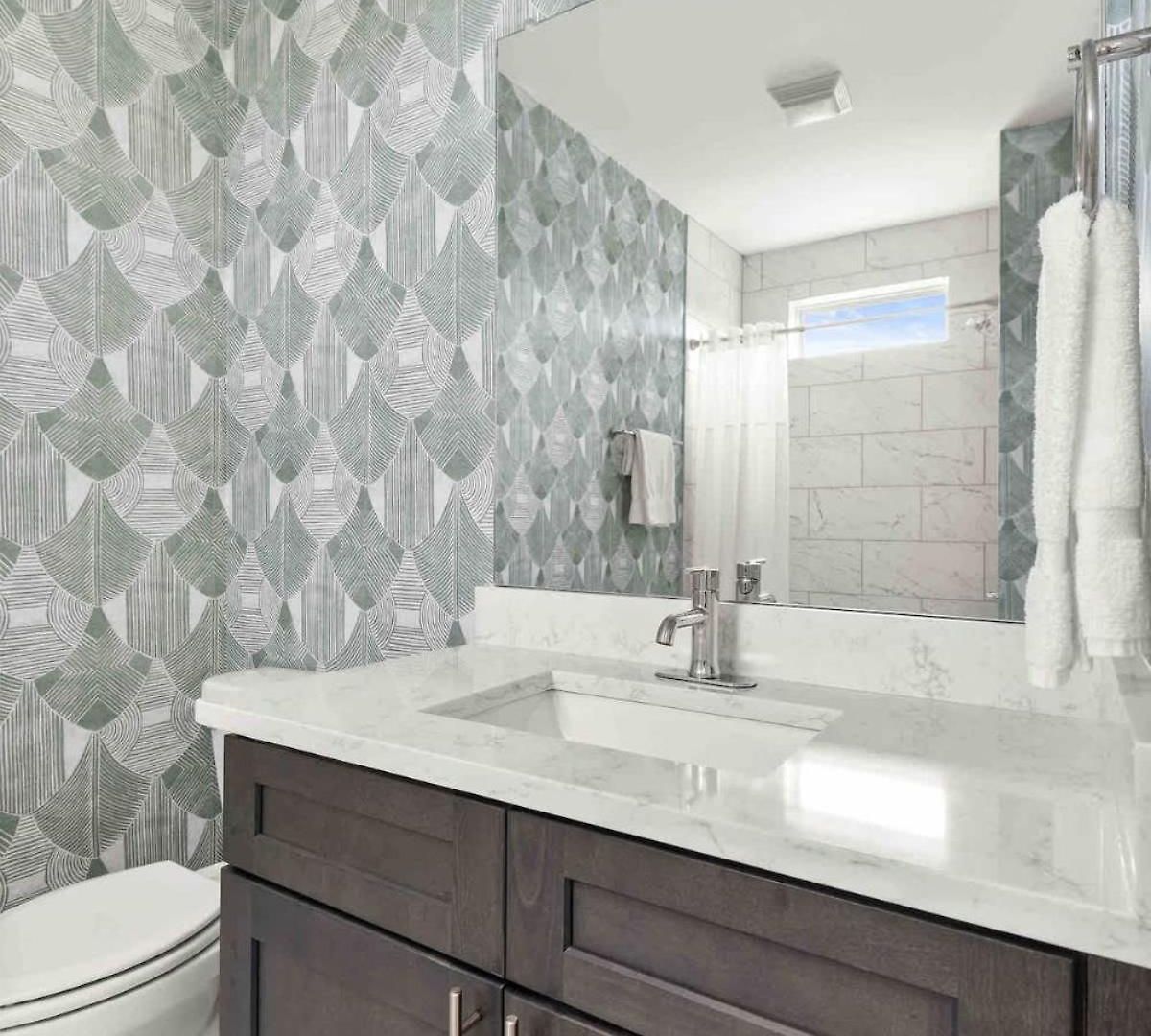 Secret Large 4bd Slp 16p 10min Broad Holiday home Nashville