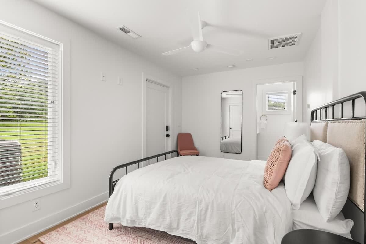 4bd Townhome East Nash With Rooftop 12ppl Holiday home Nashville