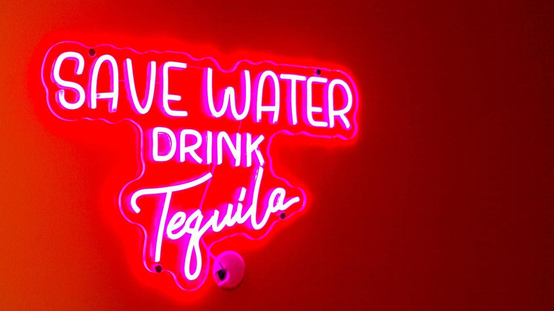 Tequila Sunrise- Walk To Broadway, Pool&gym