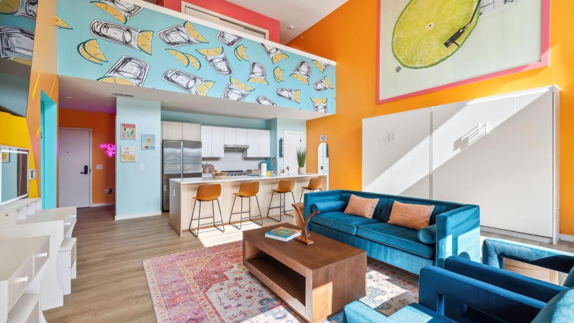 Apartment Tequila Sunrise- Walk To Broadway, Pool&gym *