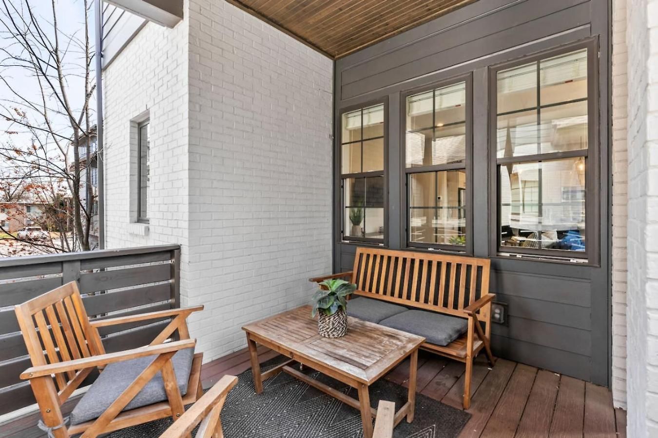 Modern Bliss With Garage By 12 South Restaurants And 2 Miles Broadway