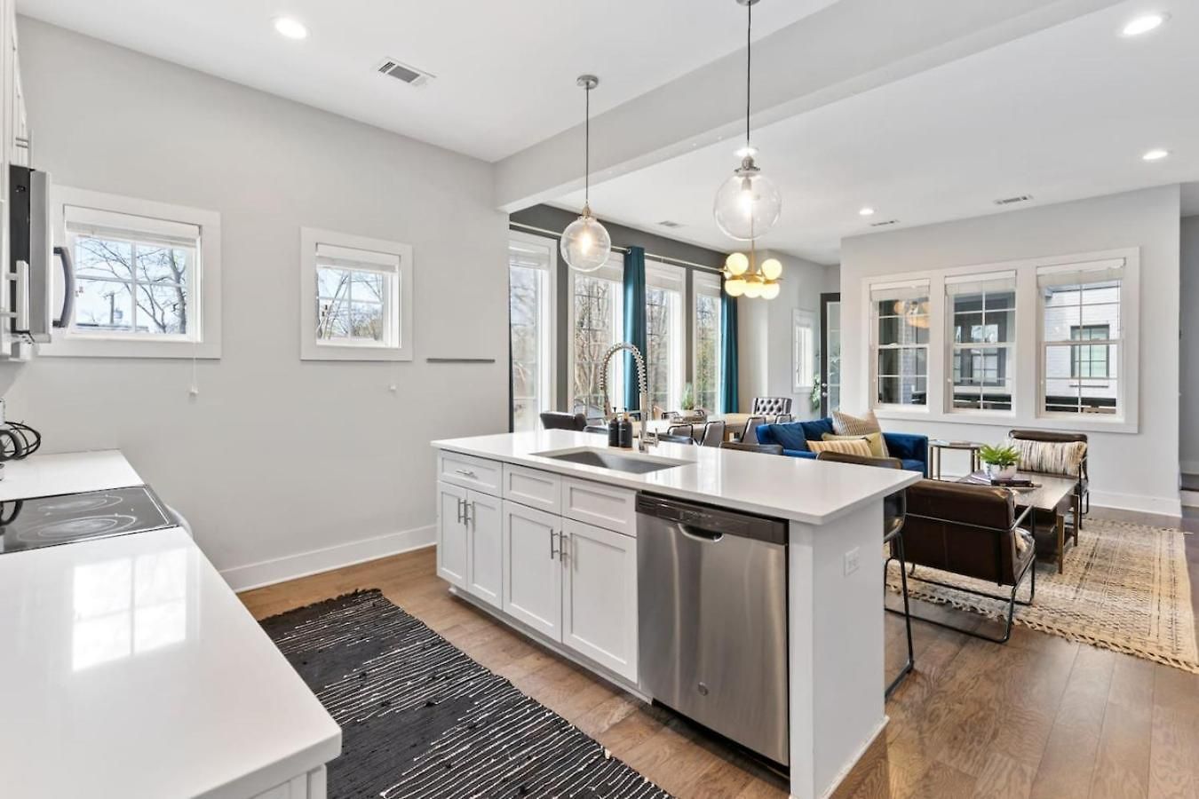 Modern Bliss With Garage By 12 South Restaurants And 2 Miles Broadway Nashville