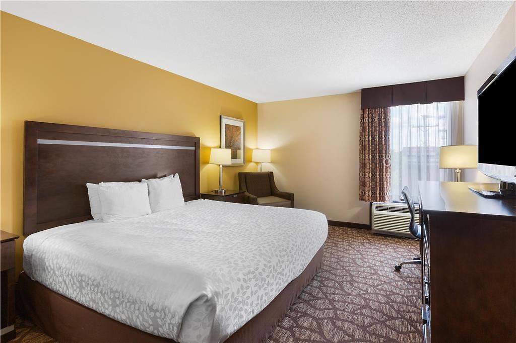 Western Belle Meade &