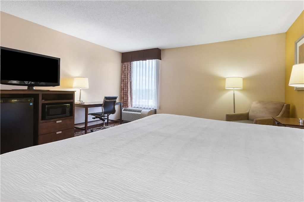 Western Belle Meade & 2* Nashville