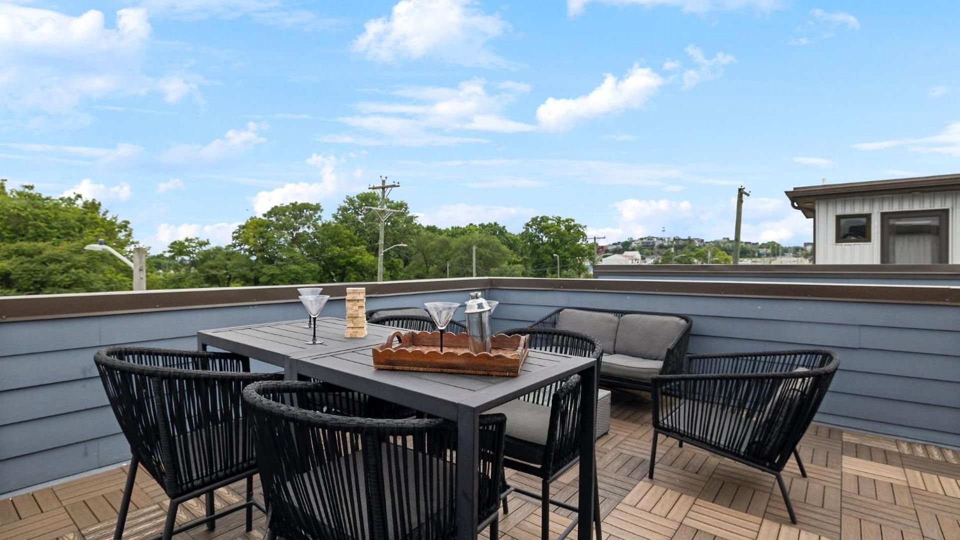 Modern 3-story Townhome W Rooftop & Views * Nashville