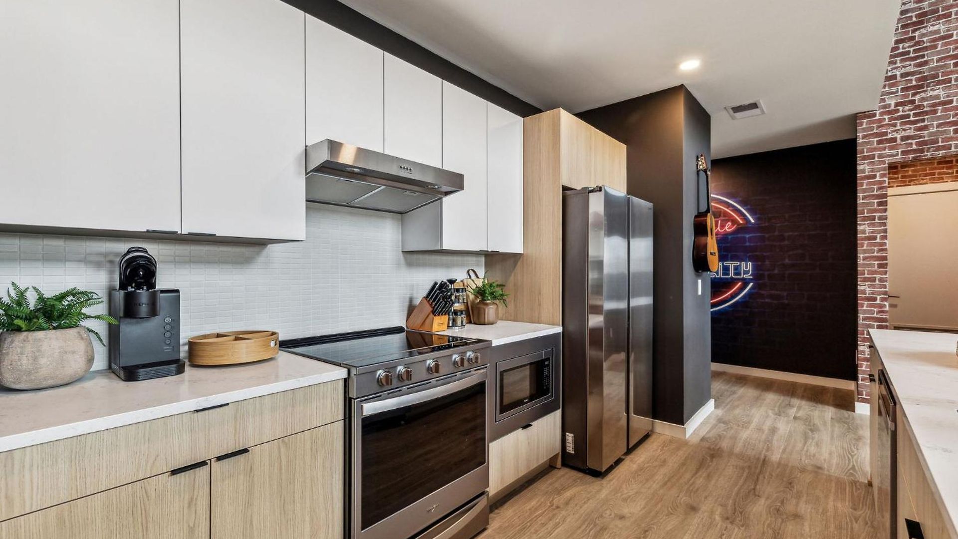 Apartment Grand Ole Nashville- Walk To Broadway & Honky Tonks! Nashville