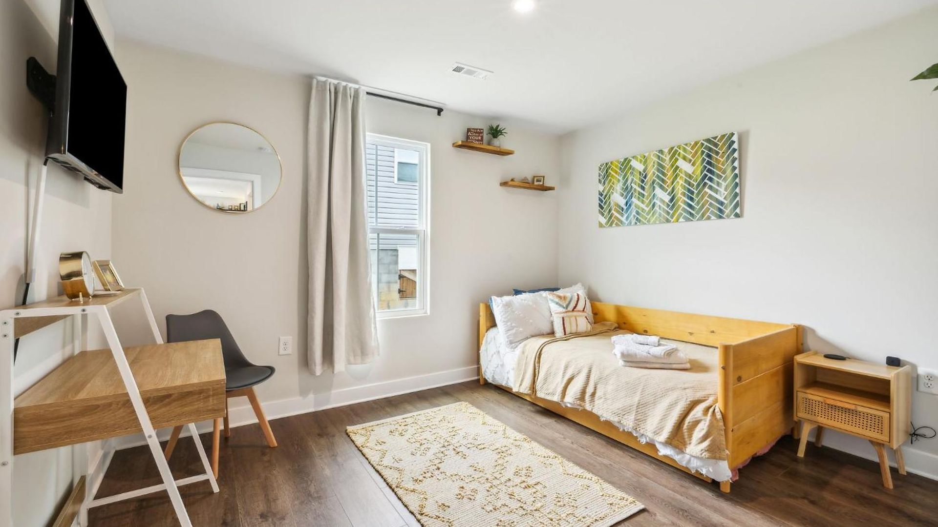 Stylish Vibe 2 Bed 2 Bath 30 Or Days By Skyrun Holiday home