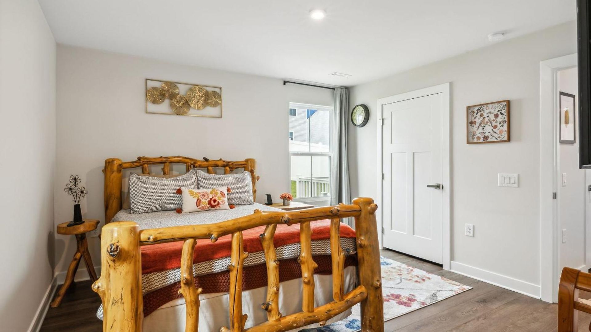 Holiday home Stylish Vibe 2 Bed 2 Bath 30 Or Days By Skyrun