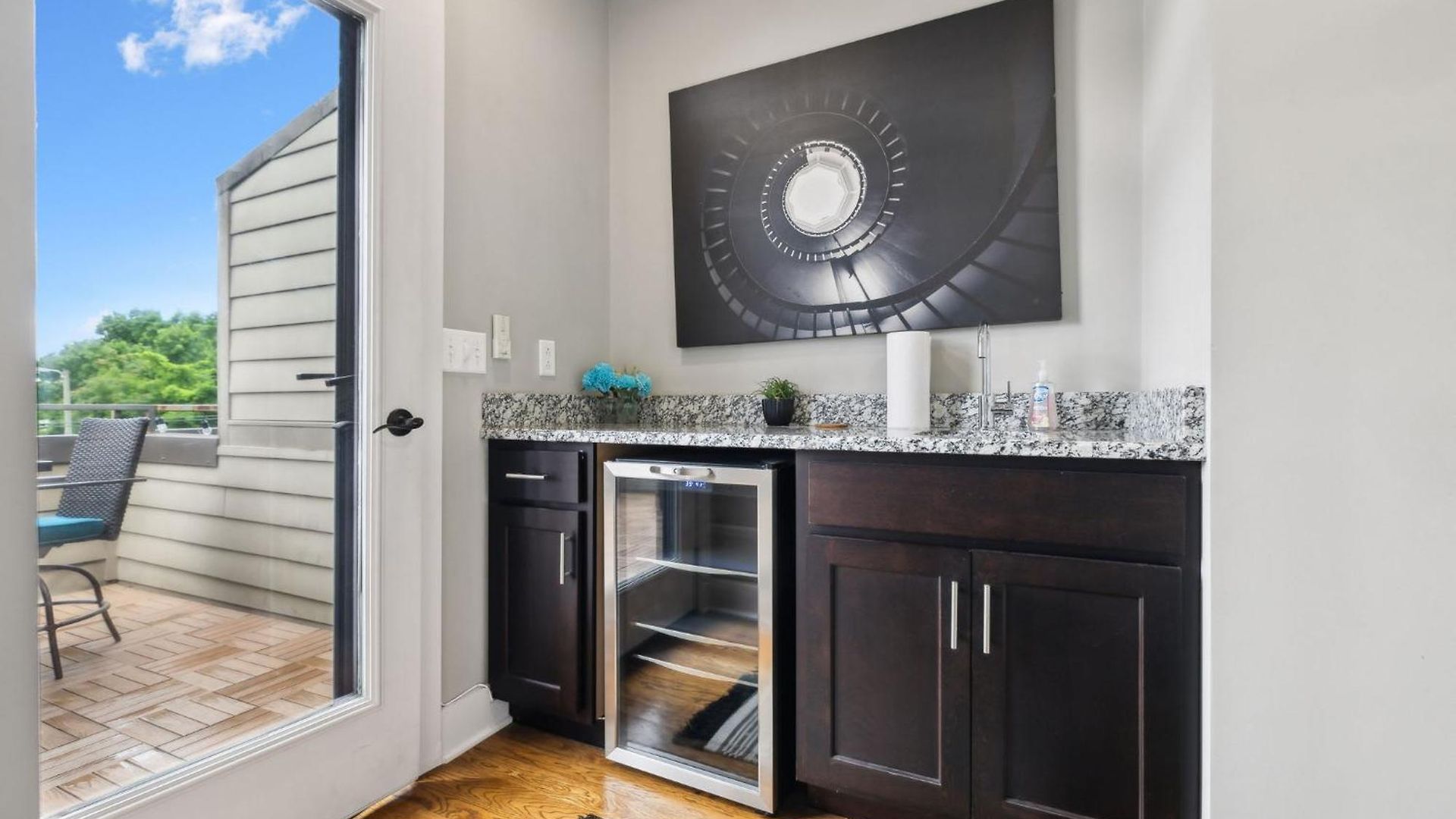 Spacious 3-story Townhome W Rooftop & Views * Nashville