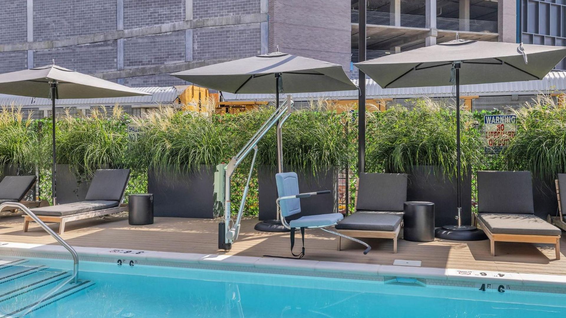 Holiday home Rhythm & Rooftop Penthouse | Skyline Views | Pool *