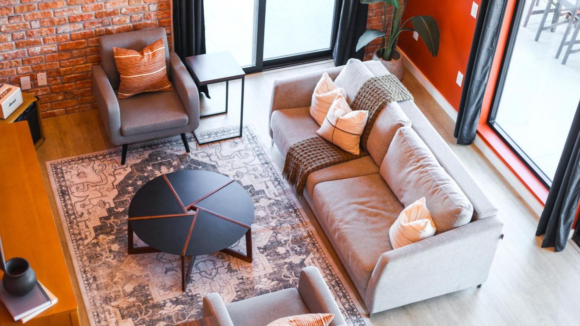 Rhythm & Rooftop Penthouse | Skyline Views | Pool Nashville