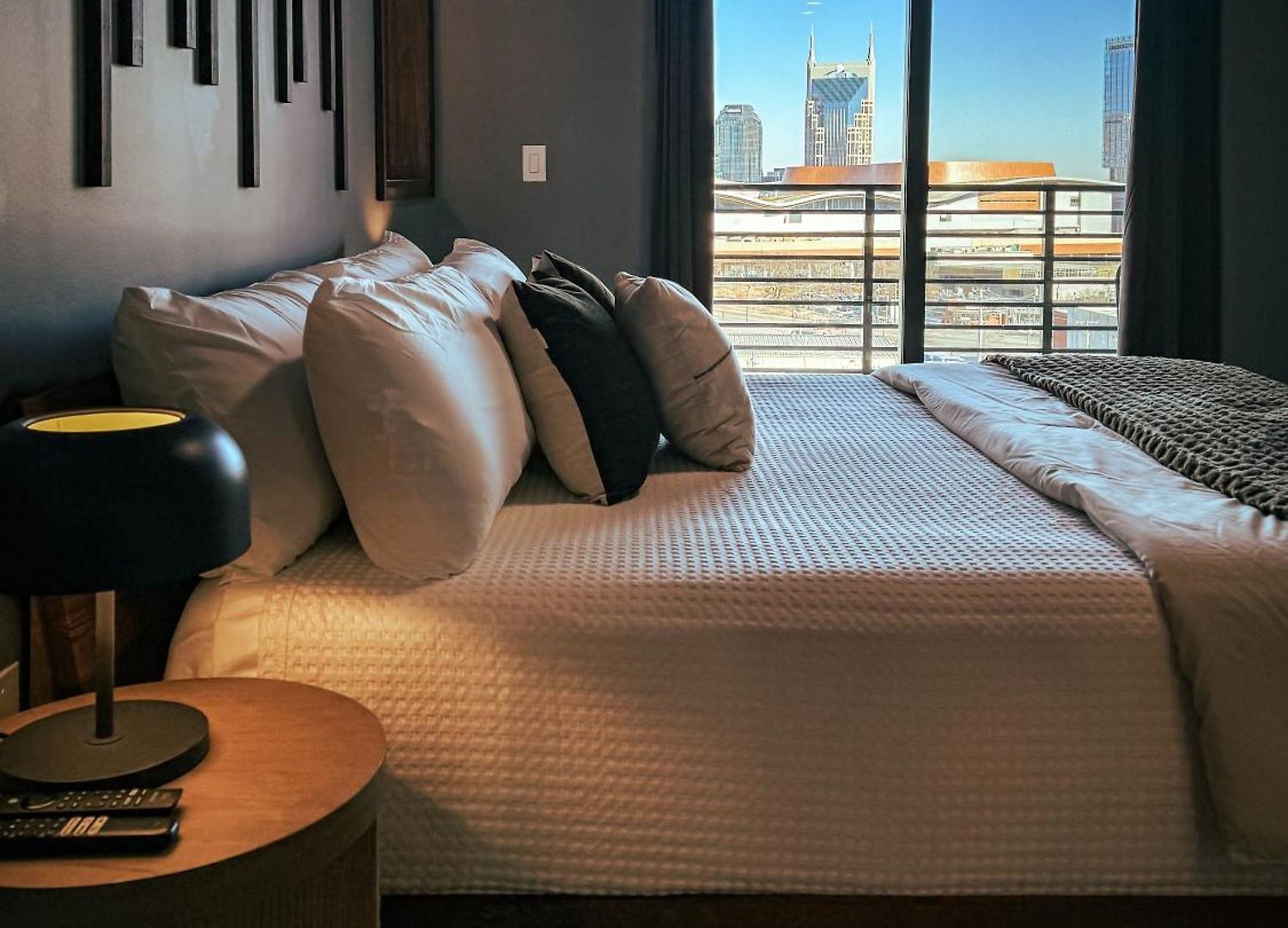 Rhythm & Rooftop Penthouse | Skyline Views | Pool Nashville