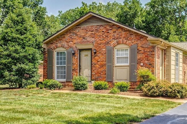 Jamestown C5 I Comfy 2 Bed 1 Bath * Nashville