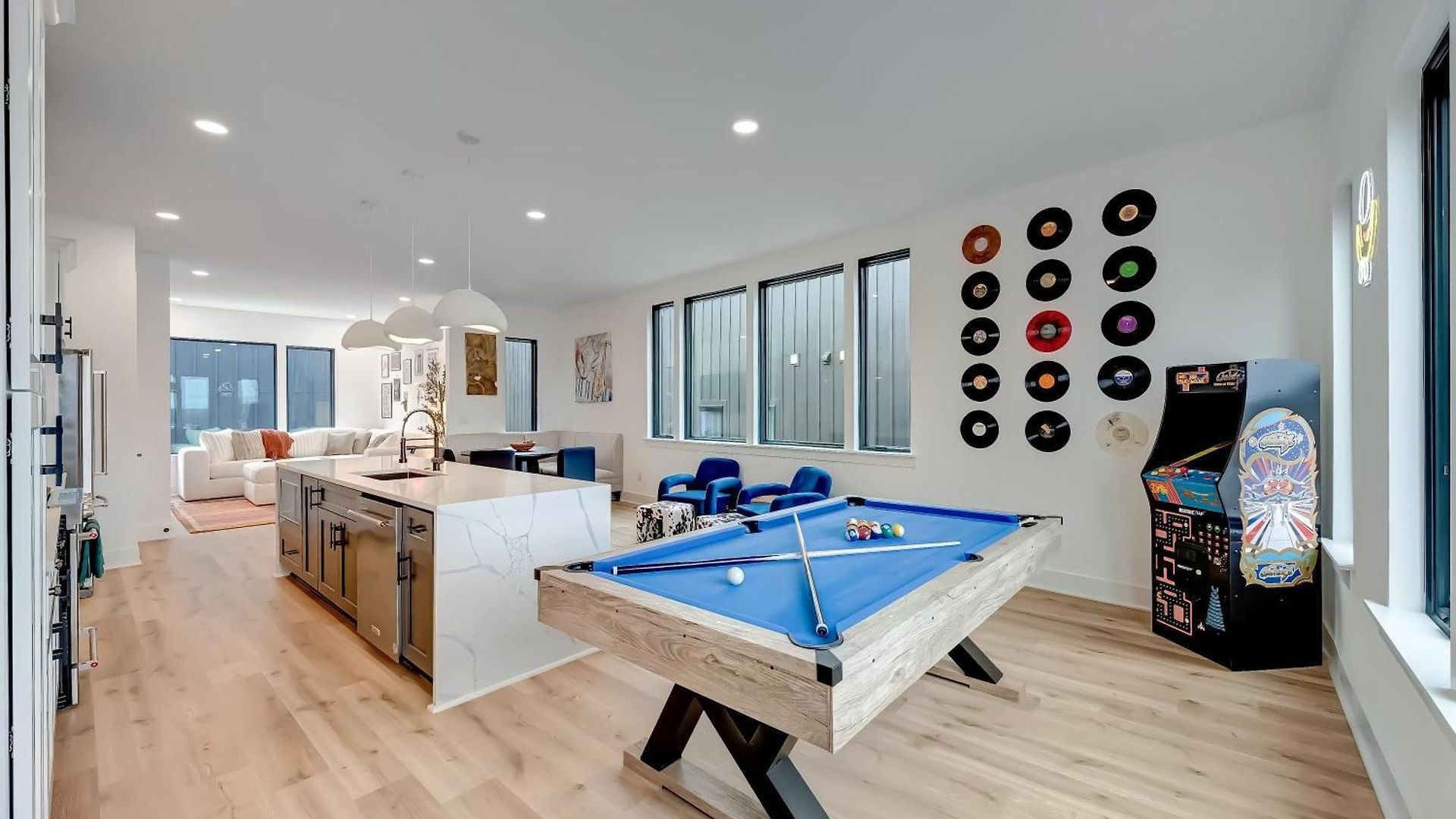 4 Rooftop Decks 4 Hot Tubs Game & Sauna Holiday home