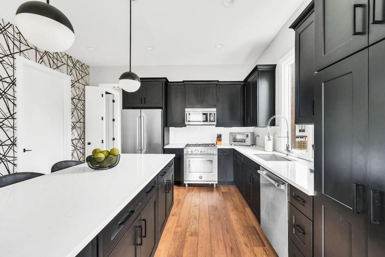 Luxury And Spacious With Private Garage And Fire Pit Holiday home Nashville