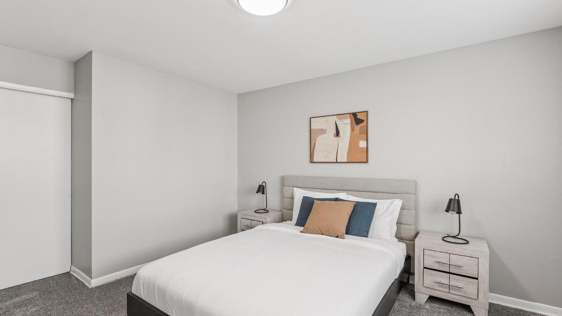 Avery D4 I Spacious 2 Bed 1 Bath Apartment Nashville