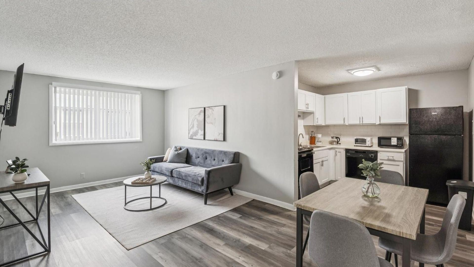 Avery D4 I Spacious 2 Bed 1 Bath