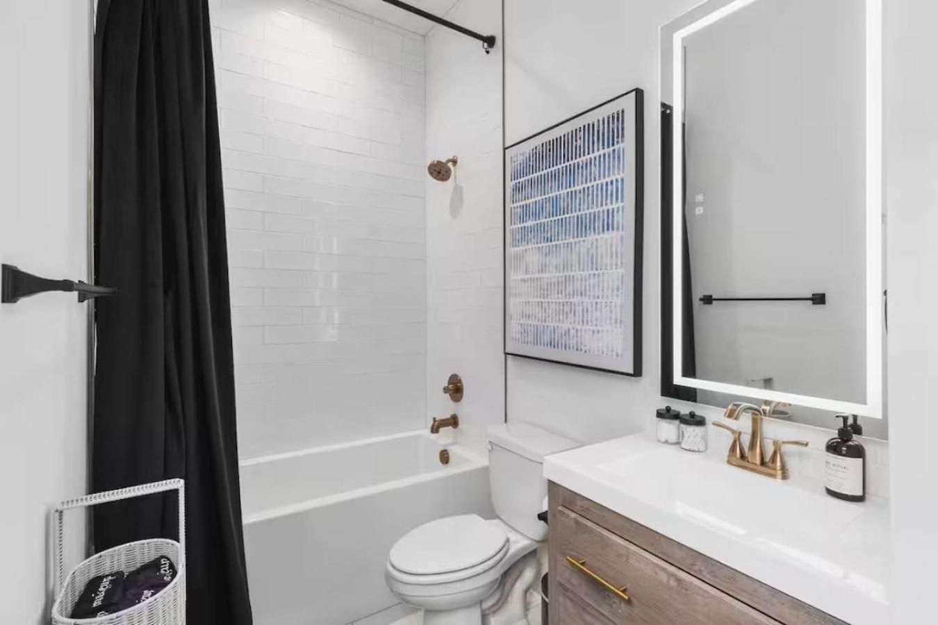 5br Rooftop Retreat 7 Min To Broadway Holiday home *