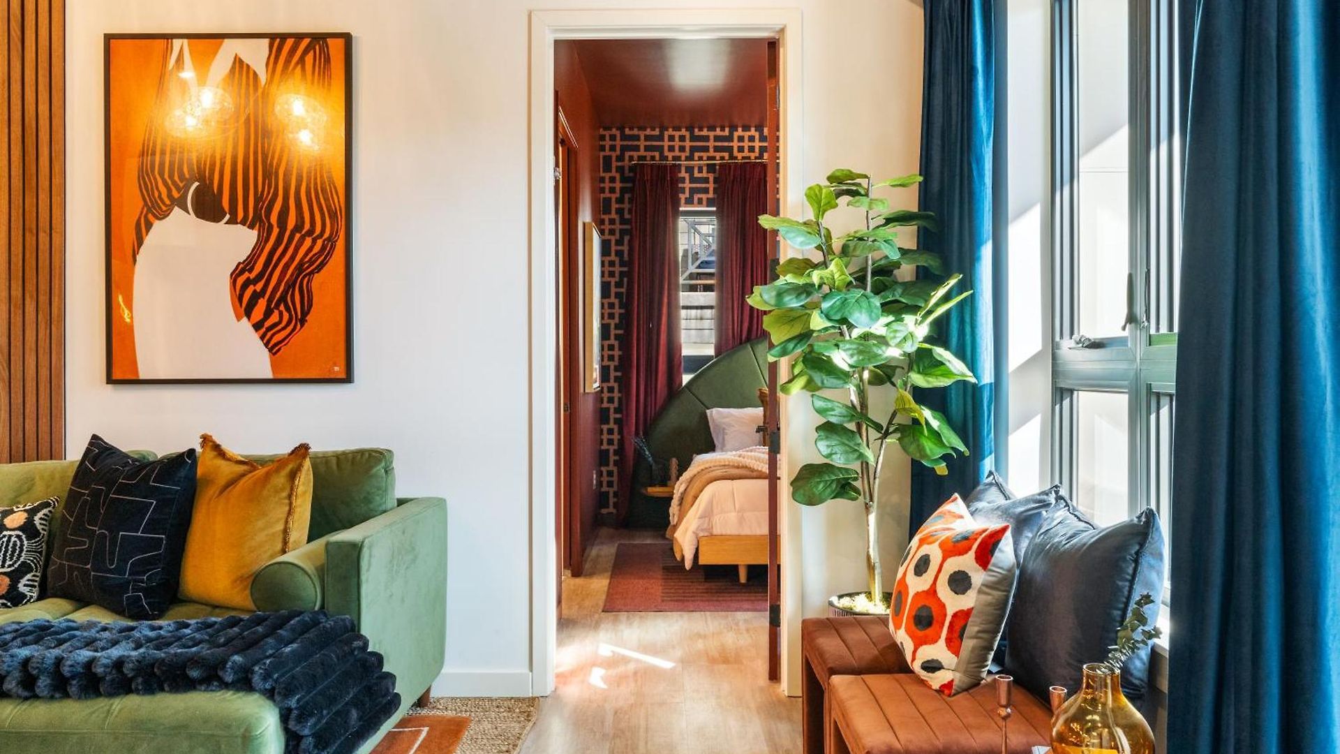 The Crescendo - On Music Row Apartment *