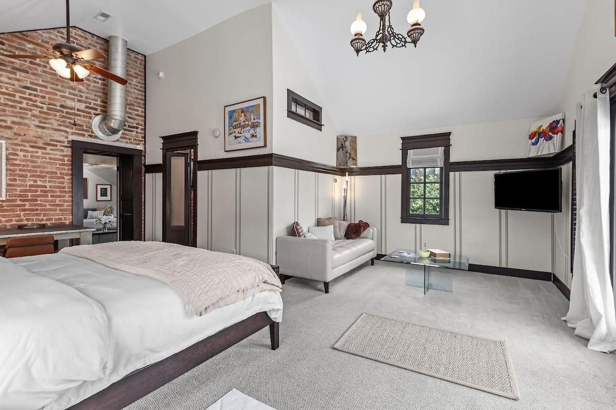 Germantown Old Grand House Holiday home Nashville