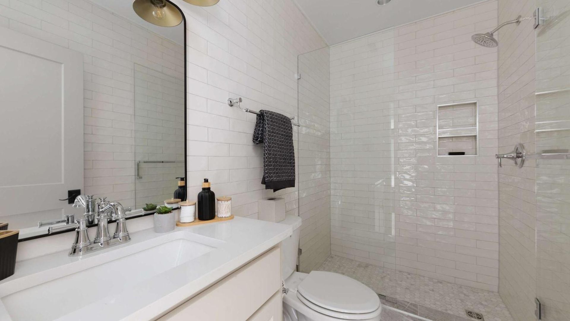 Dibs On By Maddox Apartment