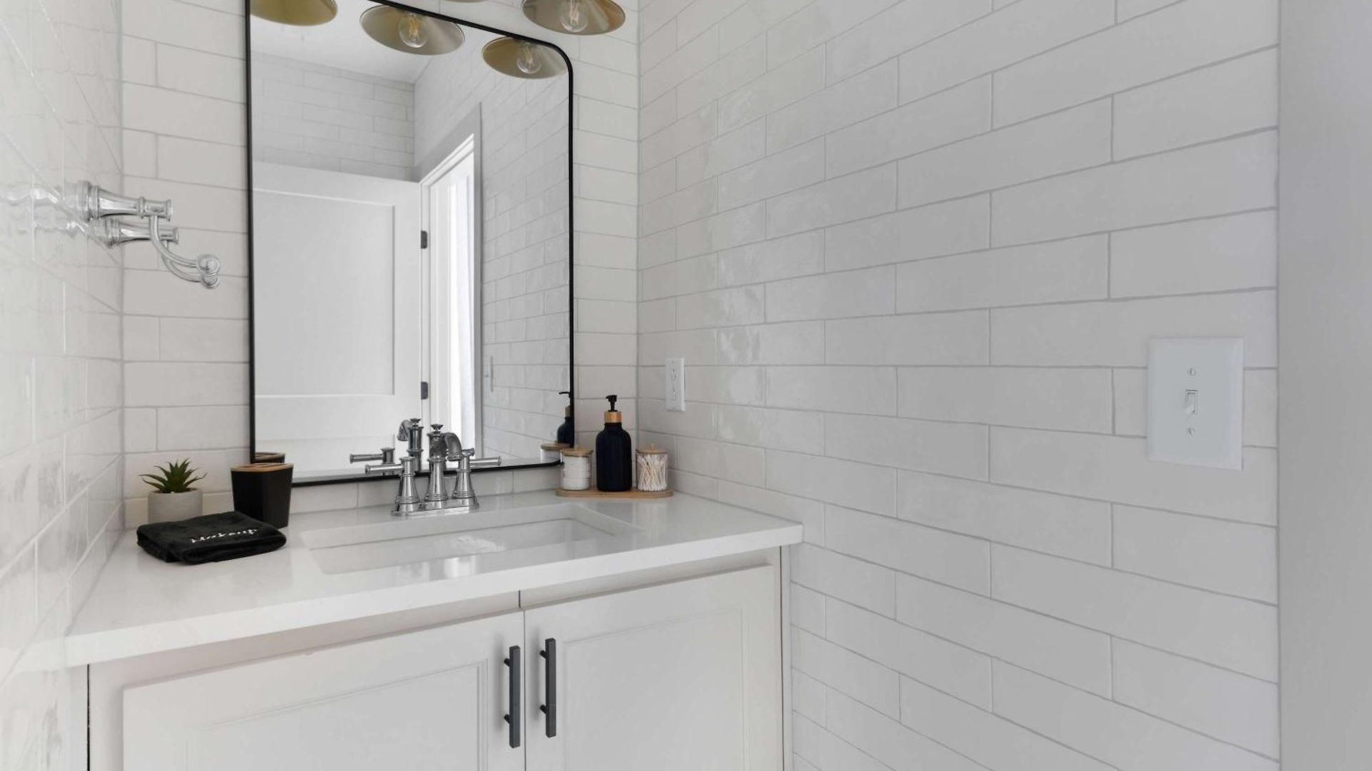 Dibs On By Maddox Apartment *