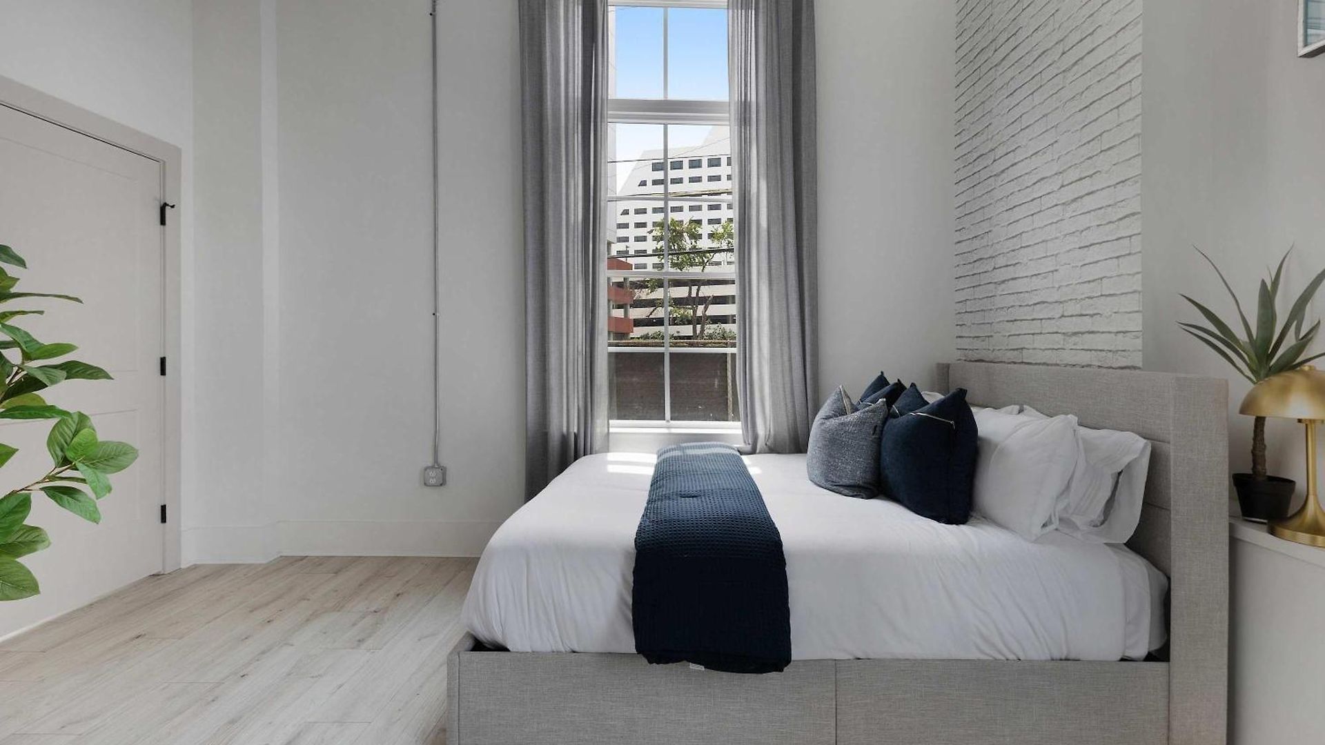 Apartment Dibs On By Maddox