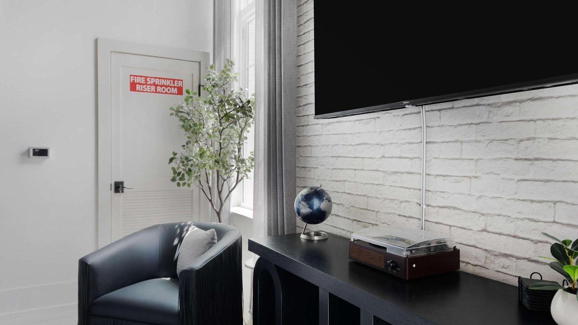 Apartment Dibs On By Maddox *