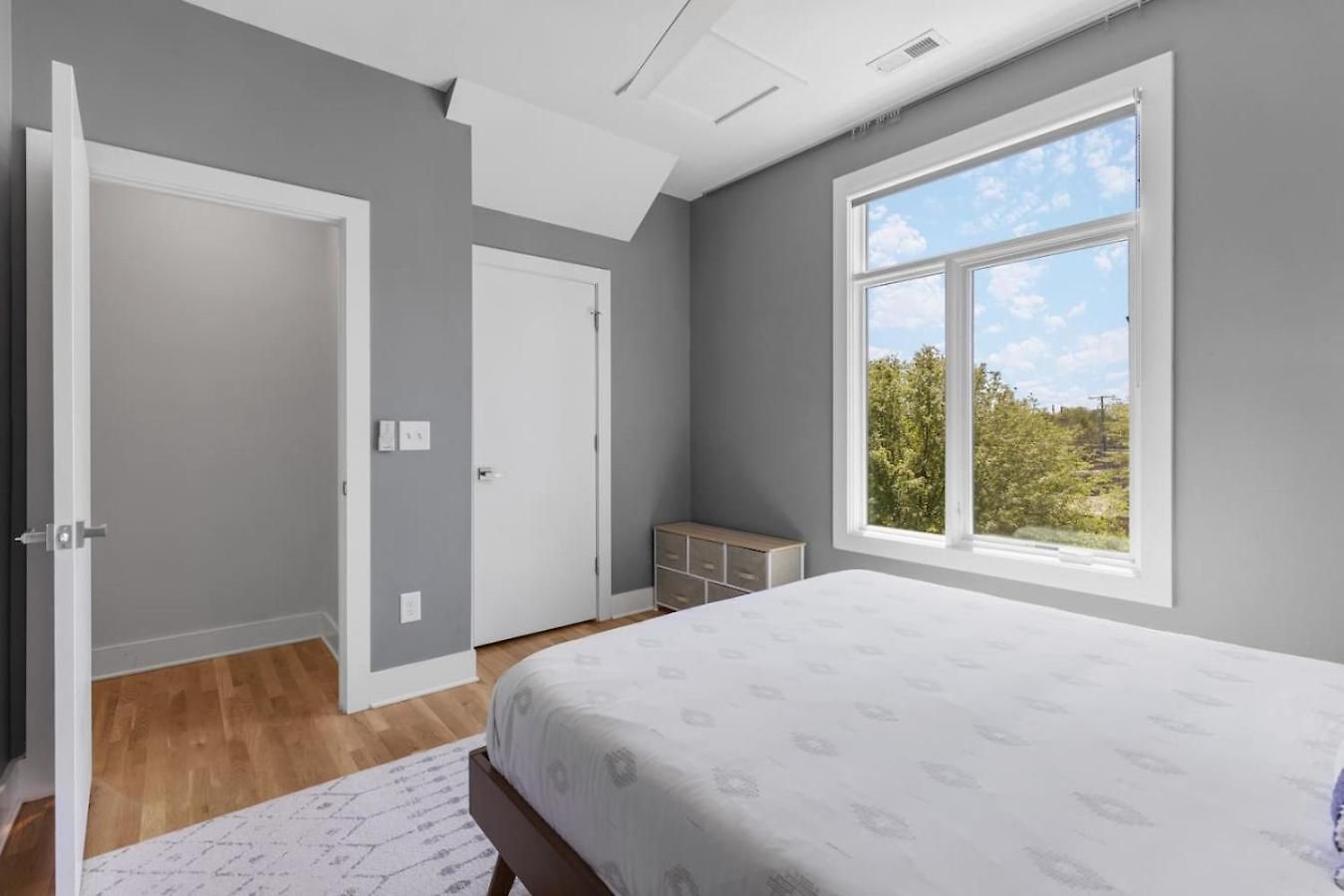 Private Rooftop With Garage Walk To Restaurants Shops And Coffee Holiday home *