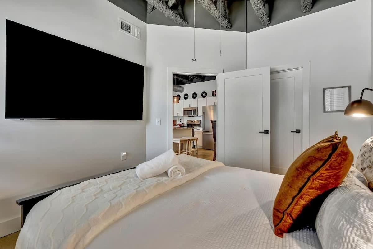 Modern Music Getaway Apartment *
