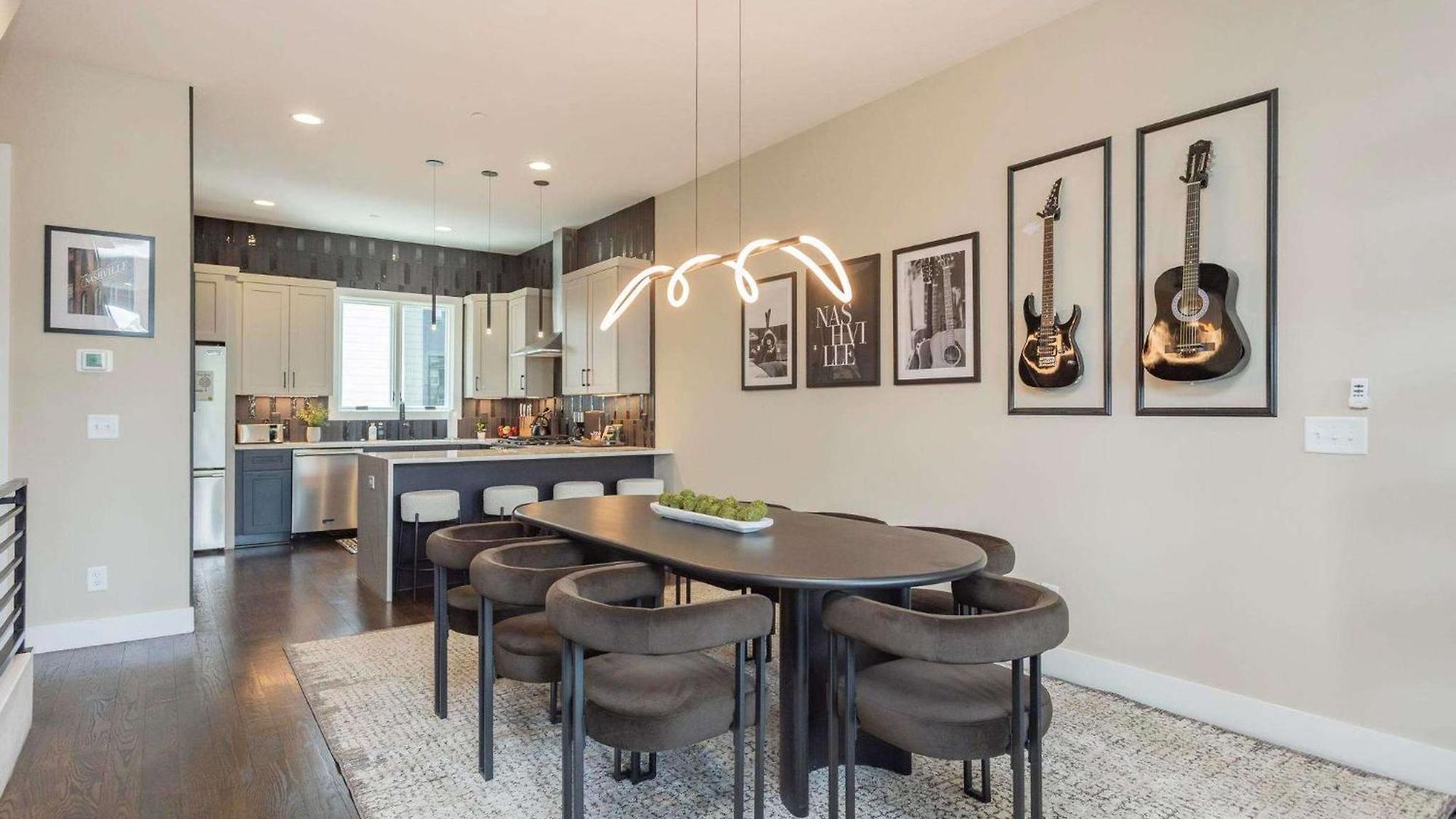 Brand New Elegance Rooftop Views Of Holiday home Nashville