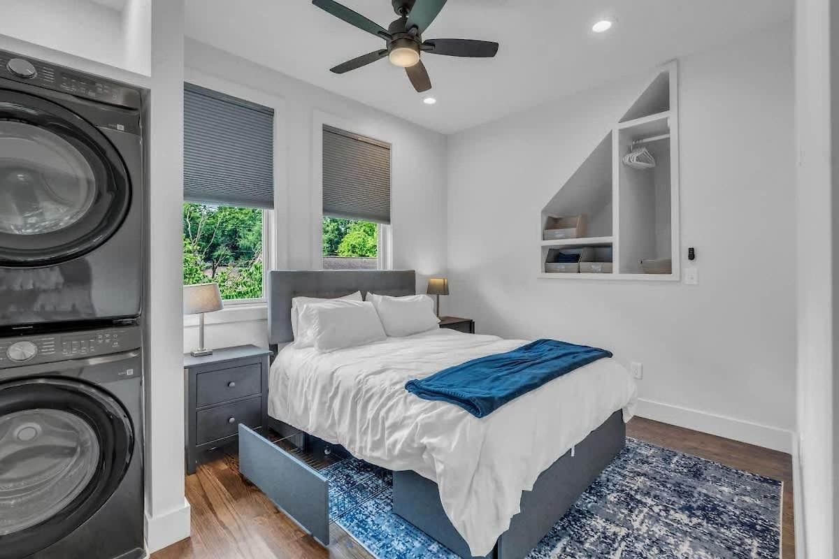 Apartment East Greenwood Treehouse Close To Dt *