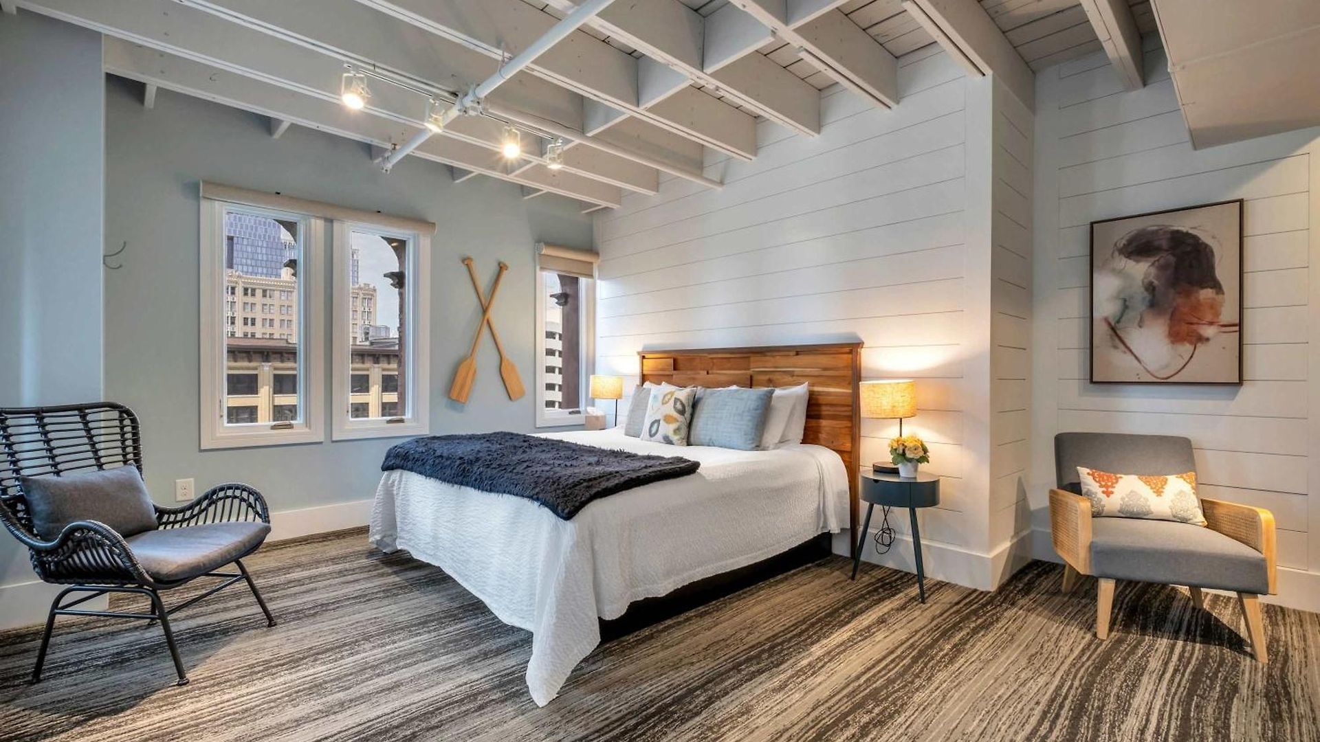 Skyline With Penthouse & Rooftop Deck 6br By Maddox * Nashville