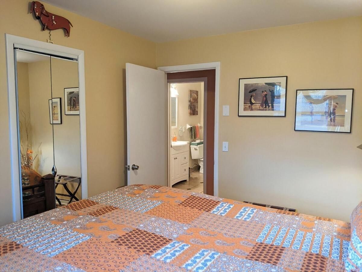 The Place Between The Lakes 4 Bedrooms 4 Beds * Nashville