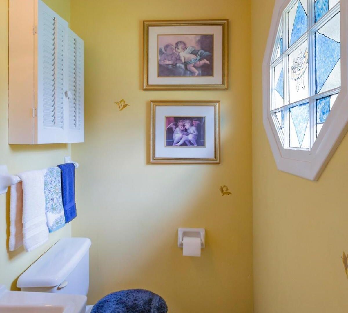 The Place Between The Lakes 4 Bedrooms 4 Beds Holiday home Nashville