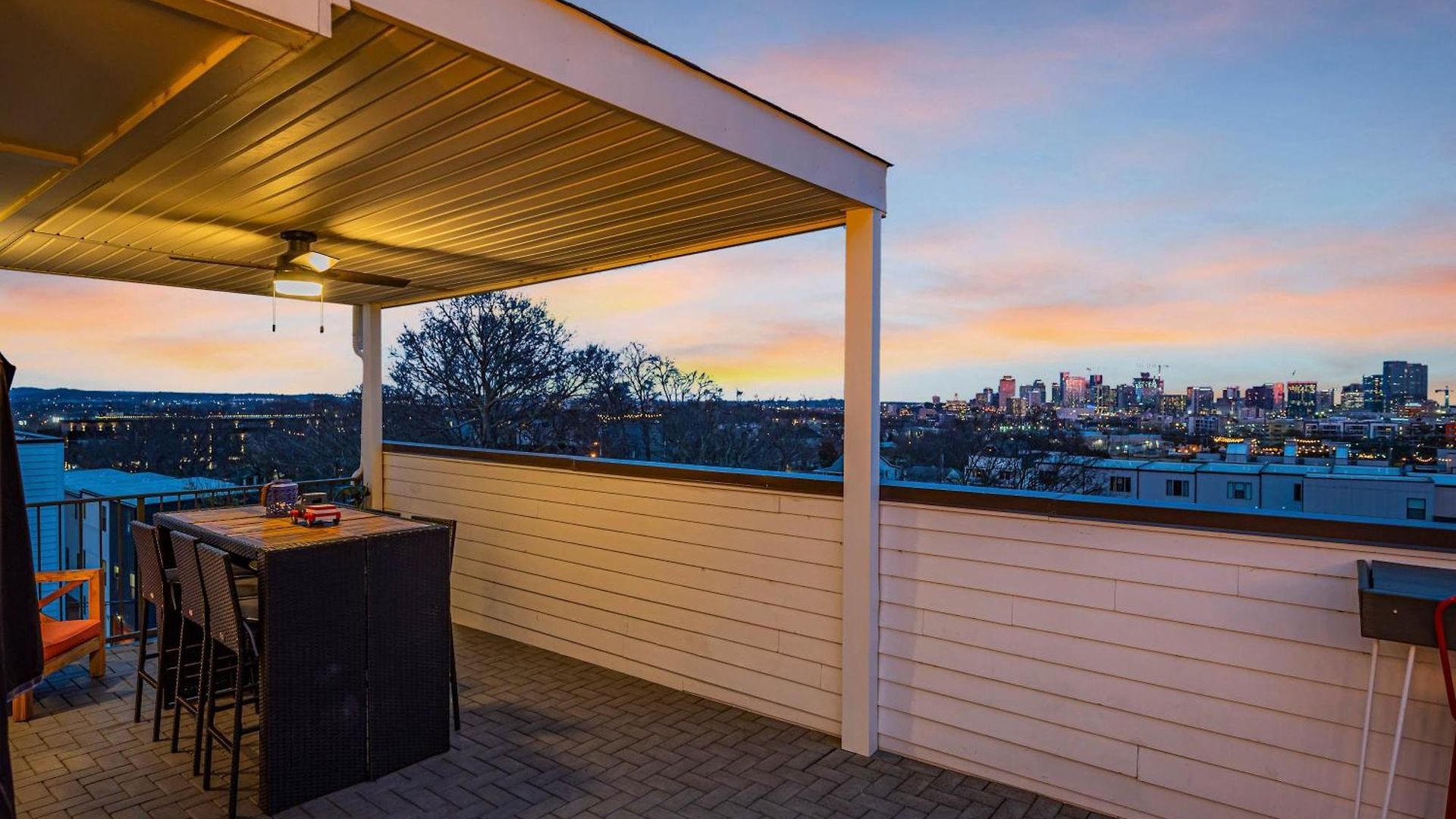 Ultimate Rooftop Double Games Bbq Skyline Views *