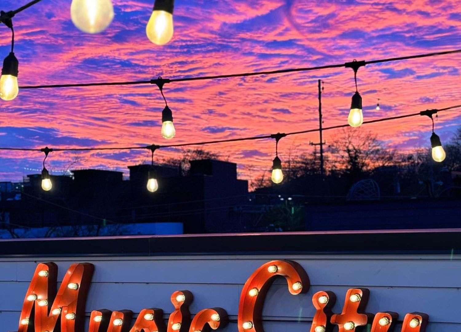 Ultimate Rooftop Double Games Bbq Skyline Views *