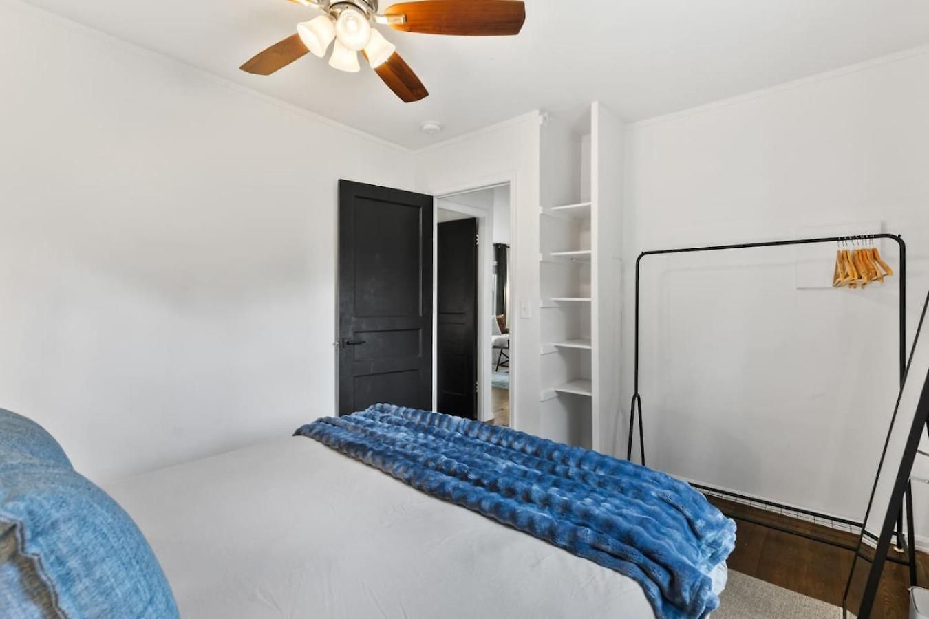 Holiday home Cozy House In Trendy East With A Patio And Grill *