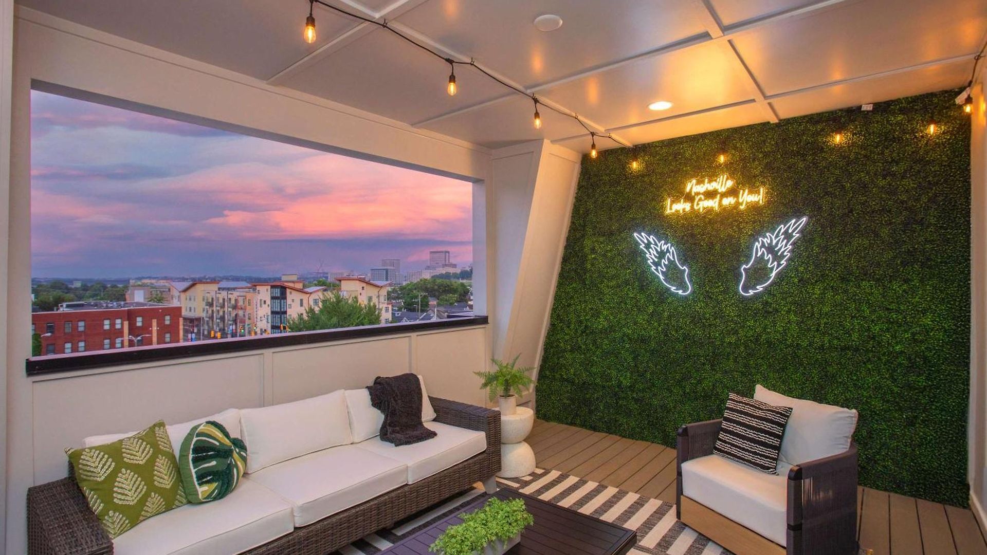 Brand New Elegance Rooftop Views Of