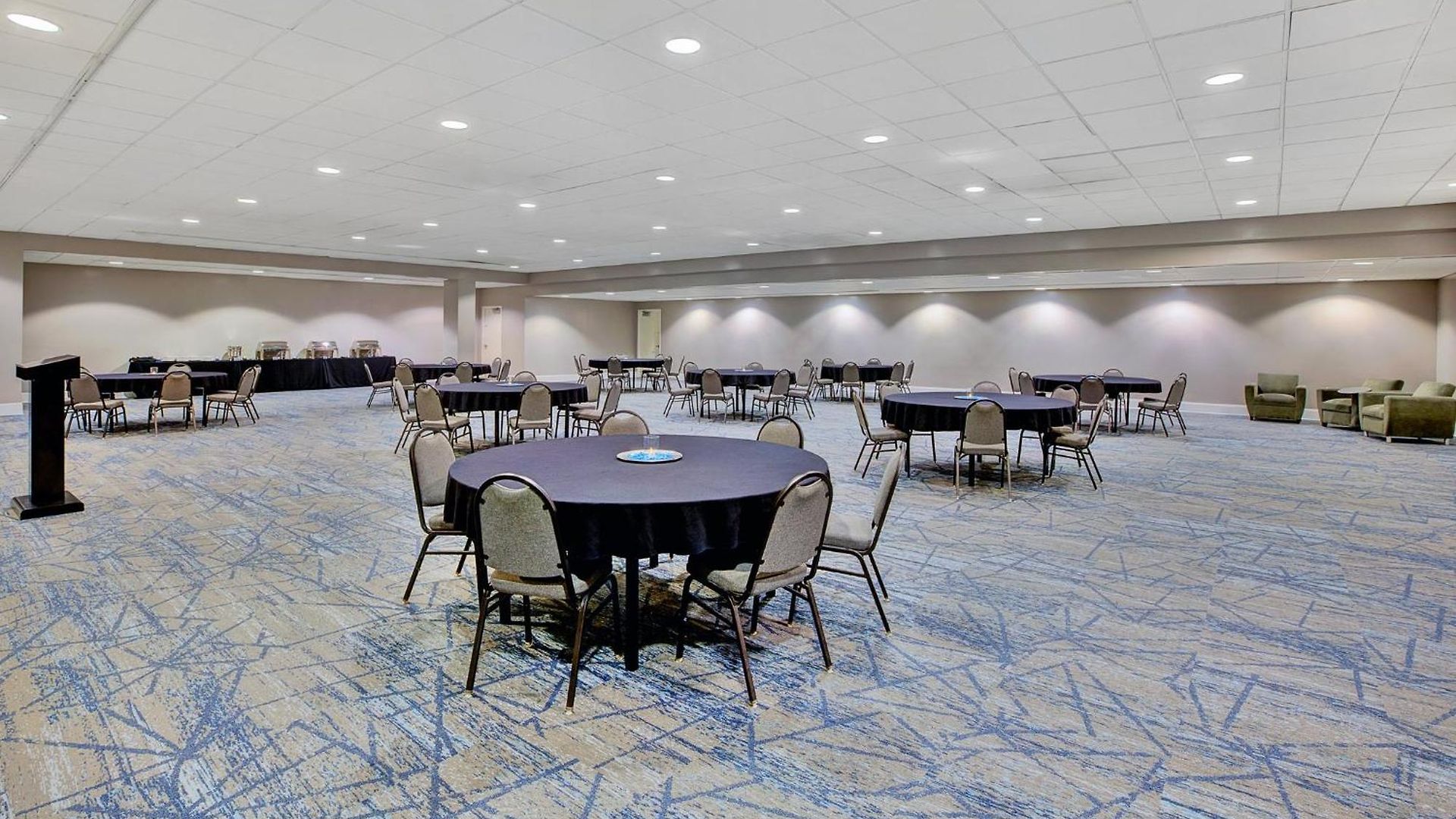 Hotel Express Nashville-downtown - Broadway By Ihg Nashville