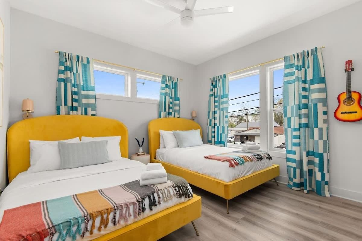 Beautiful 3bd With 2 Story Rooftop For Holiday home