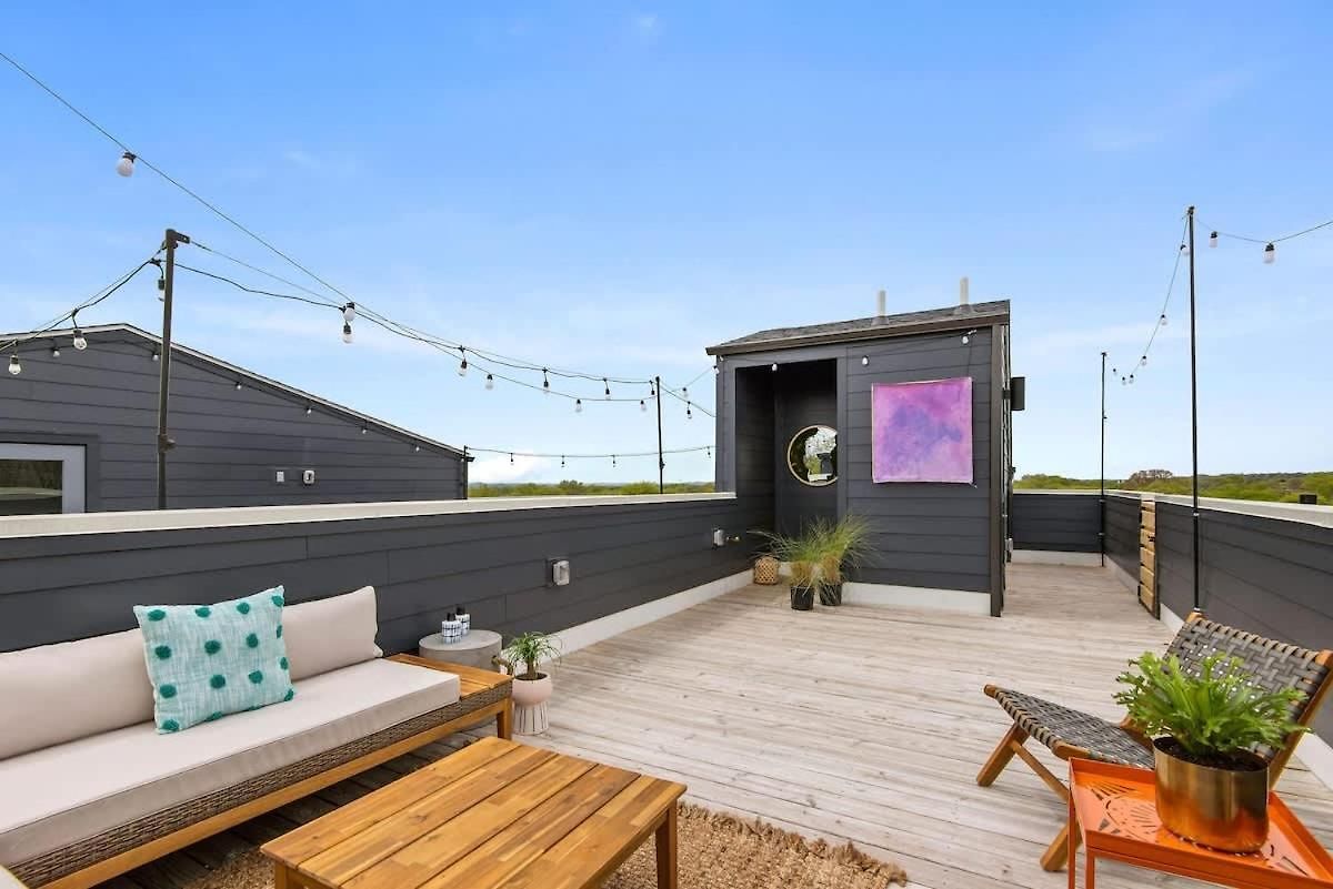 Holiday home Beautiful 3bd With 2 Story Rooftop For
